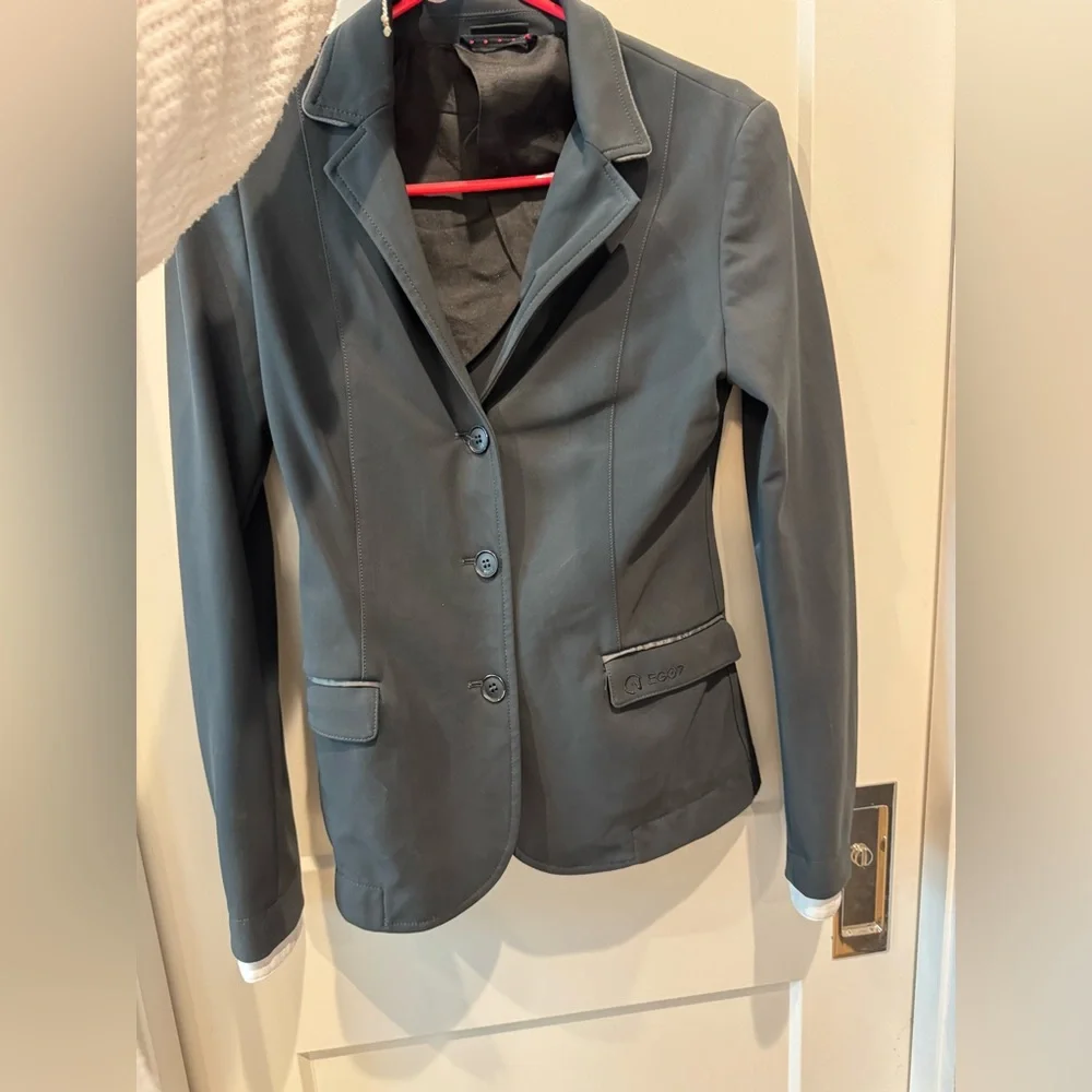 Ego 7 grey show coat - Picture 1 of 2